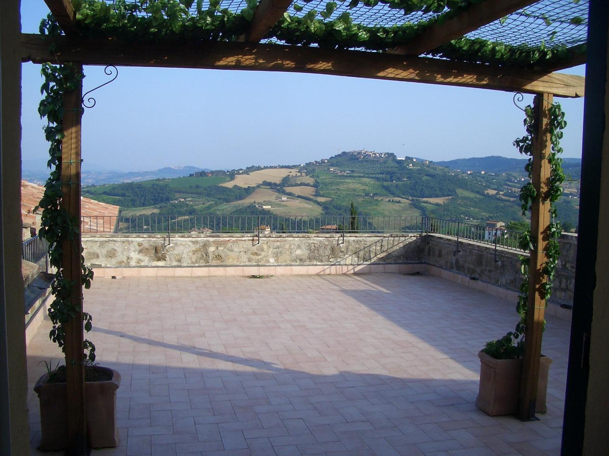 Agriturismo Tenuta Conti Faina Fratta Todina Ngoại thất bức ảnh